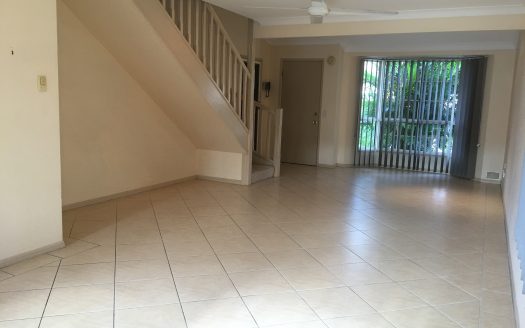 FANTASTIC LOCATION & RESORT STYLE LIVING AIR CONDITION HOME