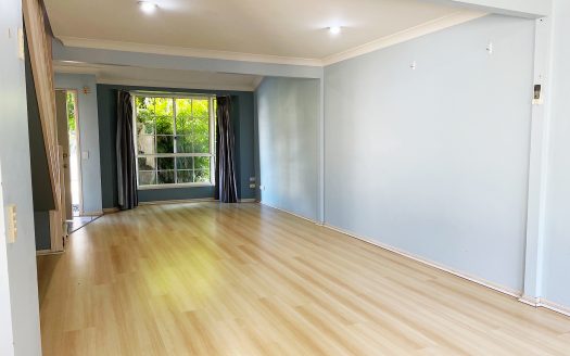 FANTASTIC LOCATION & RESORT STYLE LIVING AIR CONDITION HOME