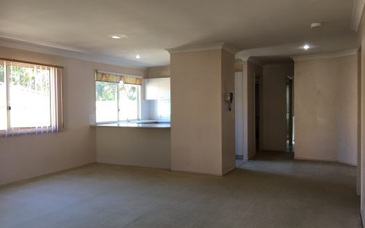 AIR CONDITIONER HOME!!! FANTASTIC LOCATION & RESORT STYLE LIVING