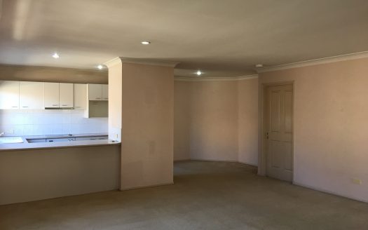 AIR CONDITIONER HOME!!! FANTASTIC LOCATION & RESORT STYLE LIVING