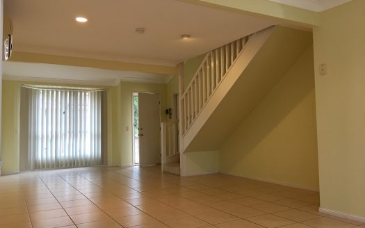 AIR CONDITIONER HOME!!! FANTASTIC LOCATION & RESORT STYLE LIVING