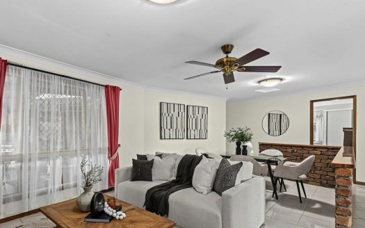 Charming Family Retreat with Solar Energy and Swimming Pool